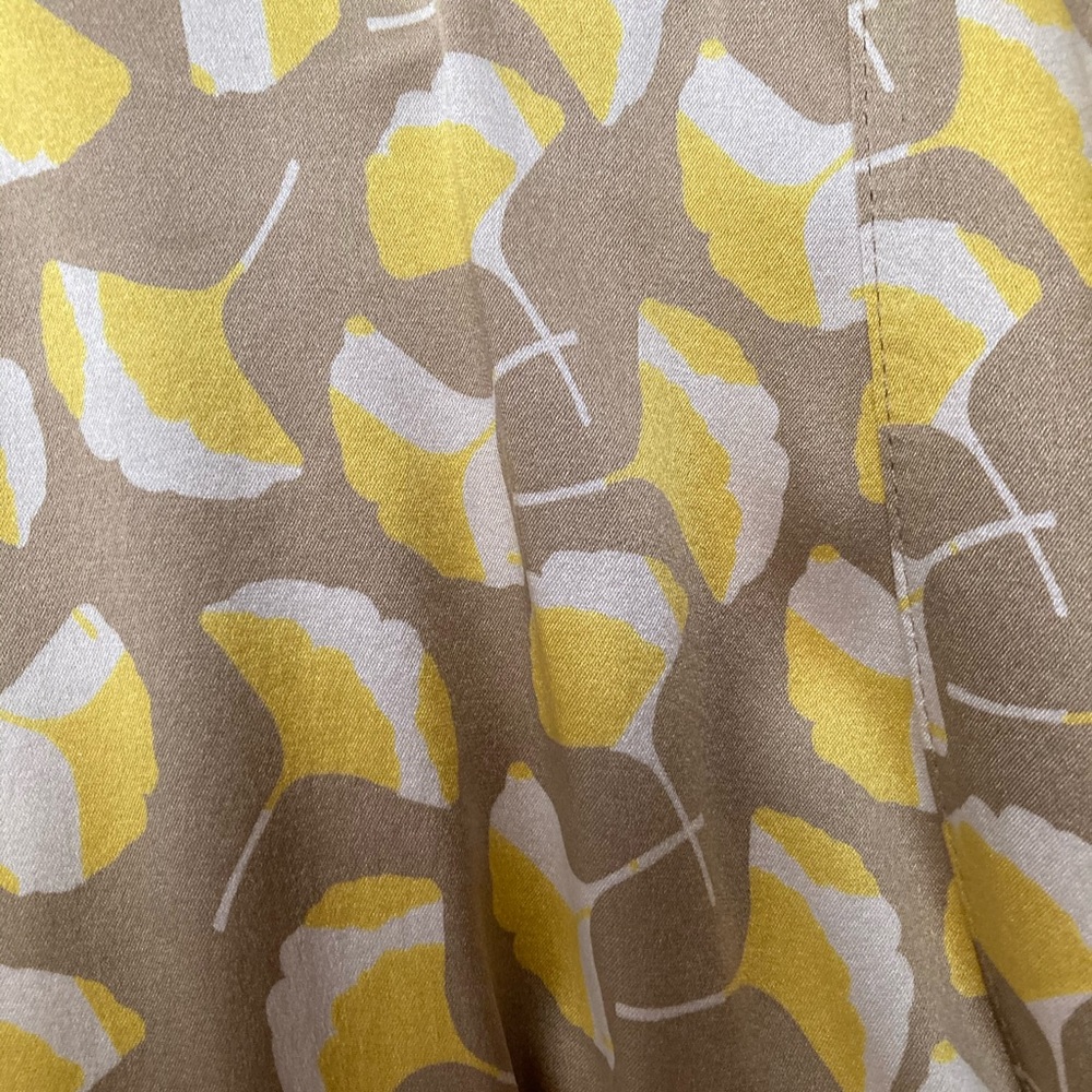 Beautiful DVF blouse - Picture 3 of 5
